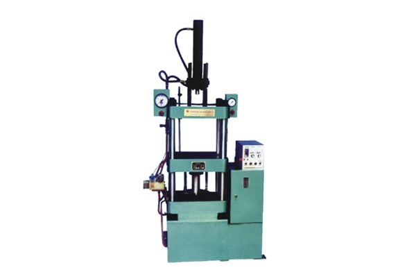 Injection molding sealing machine